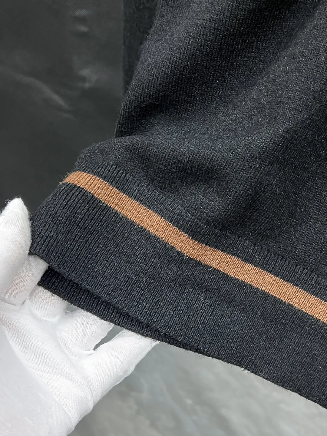 L Autumn and winter half-zip cashmere sweater Polo sweater, custom-made cashmere blended fabric, soft and waxy fabric, matte high-end texture, full three-dimensional texture of the body, keeping warm at the same time, great for spring and autumn alone, or layered with a jacket in winter, neat Polo lapel design, the collar shape is well-shaped, and it is not easy to turn out and collapse the collar; half-open metal zipper, Size: M‑XXXL